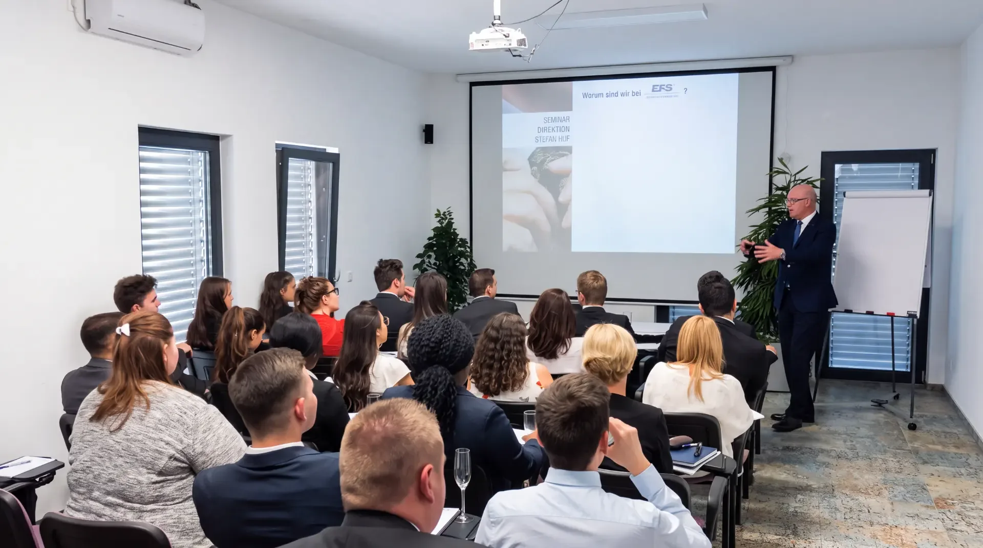 Seminar der Direktion Huf in Mainz mit angehenden Vertriebspartnern